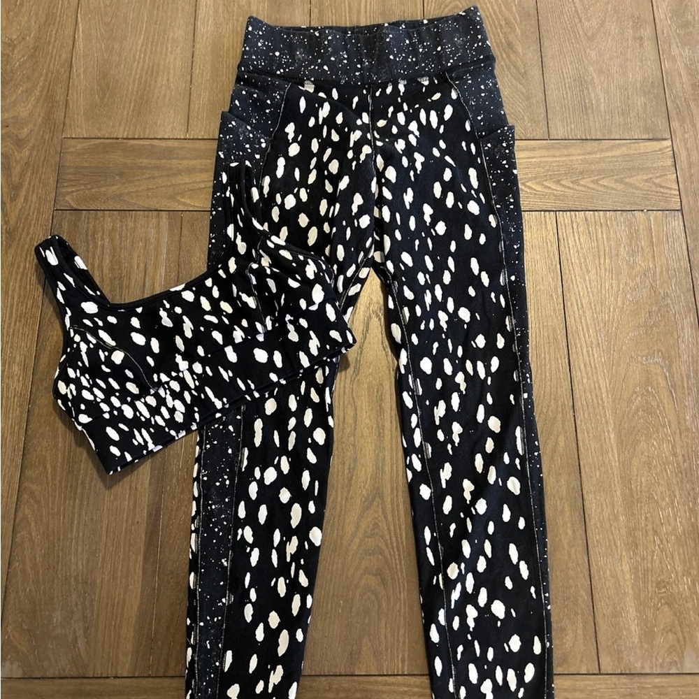 MICHI Black and White Patterned Leggings